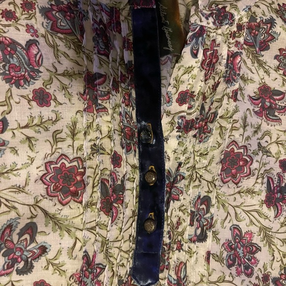 Floral Bohemian Blouse with Purple and Cream Accents - Picture 4 of 4